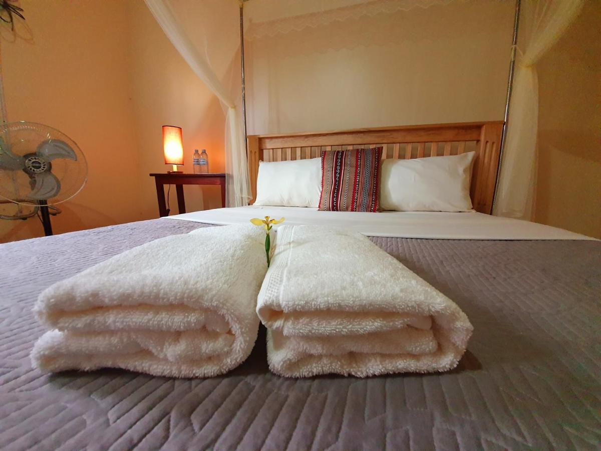 Annas Bed And Breakfast Энтеббе Экстерьер фото