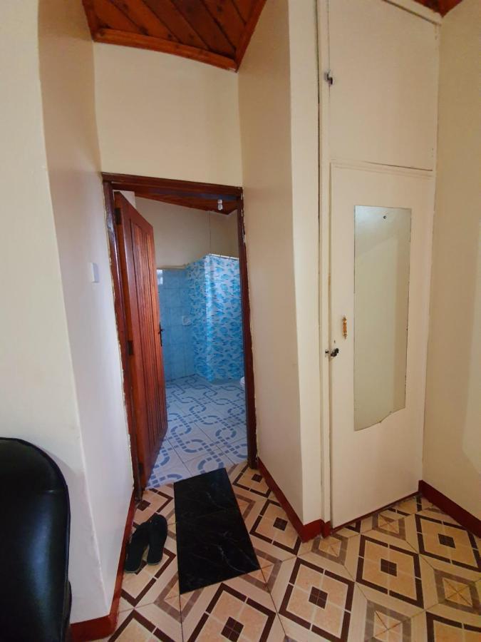 Annas Bed And Breakfast Энтеббе Экстерьер фото